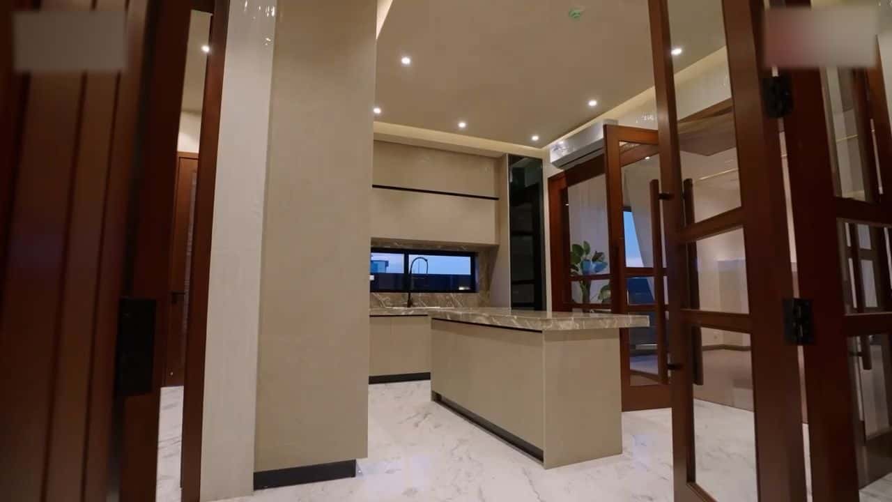 Thumb 9