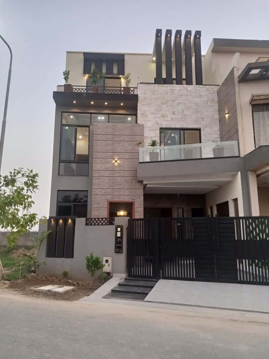 5 Marla Brand New House for Sale in Lake City Lahore