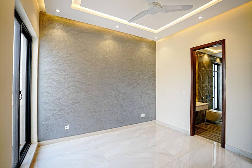 10 Marla Un-Furnished House For sale in DHA Lahore | OH-0010 17