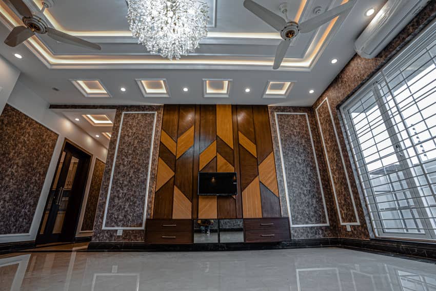 1 Kanal Semi-Furnished House For sale in DHA Lahore | OH-0013 9