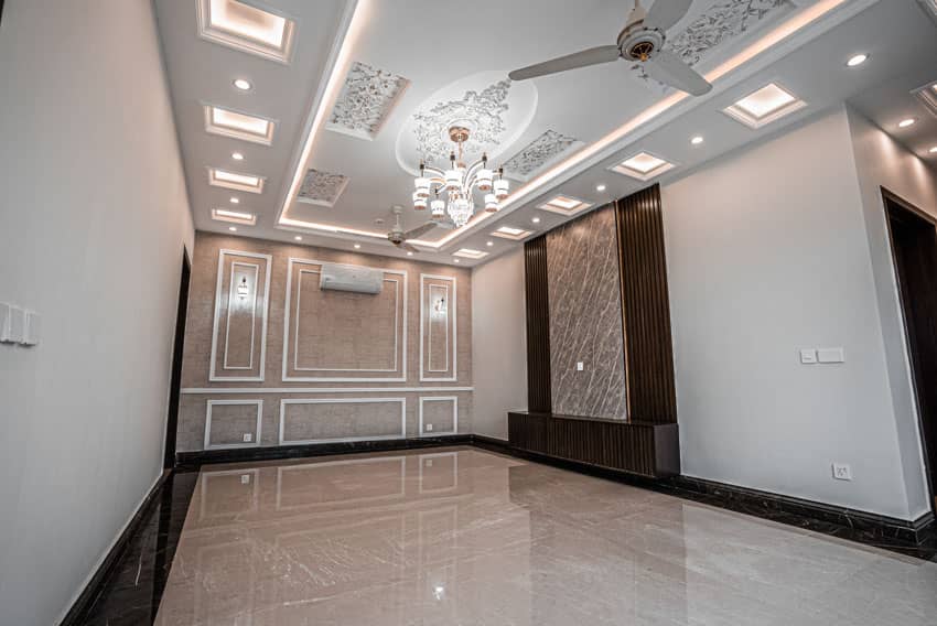 1 Kanal Semi-Furnished House For sale in DHA Lahore | OH-0013 11