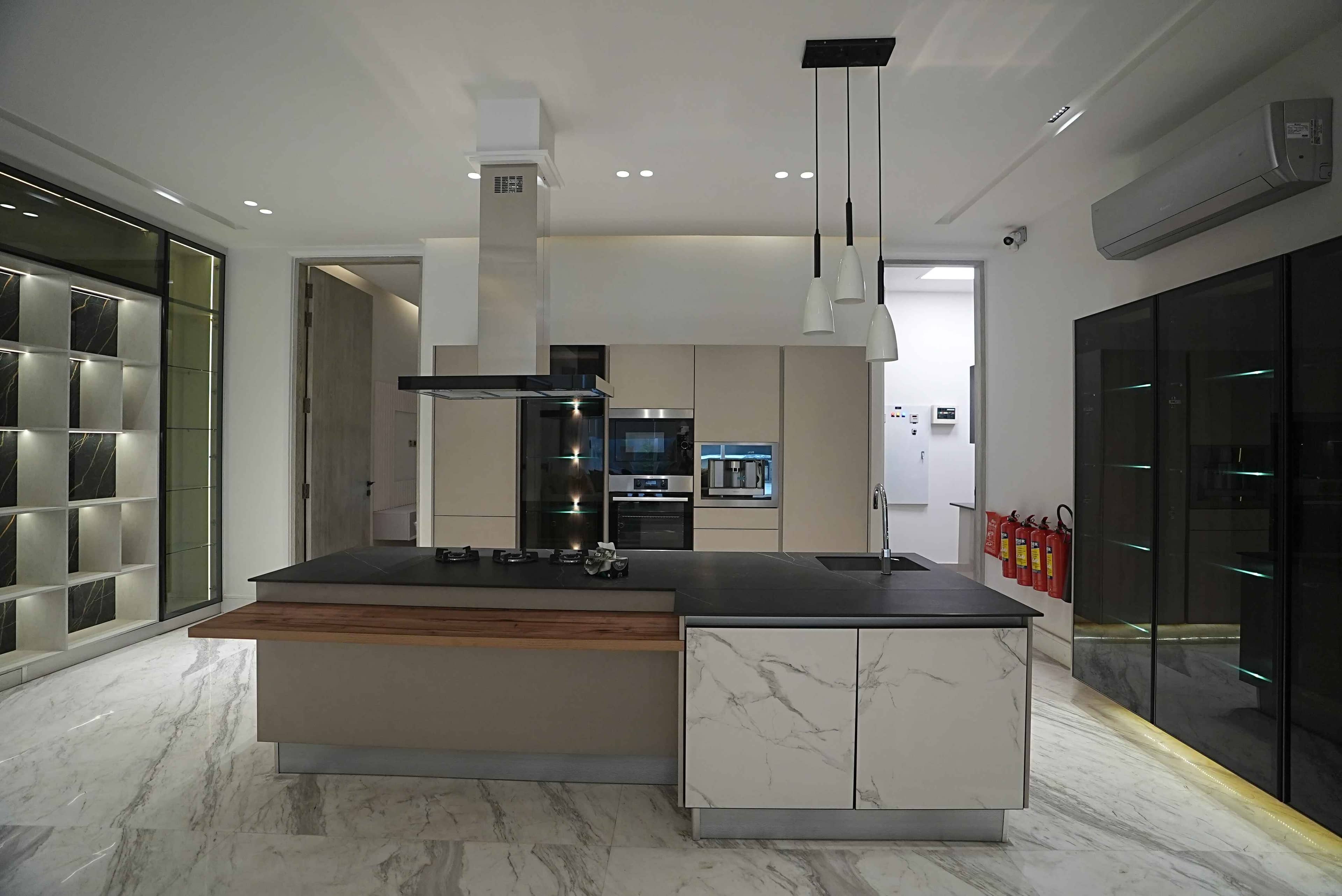 2 Kanal Furnished House with Pool & Cinema For sale in DHA Lahore | OH-0016 10