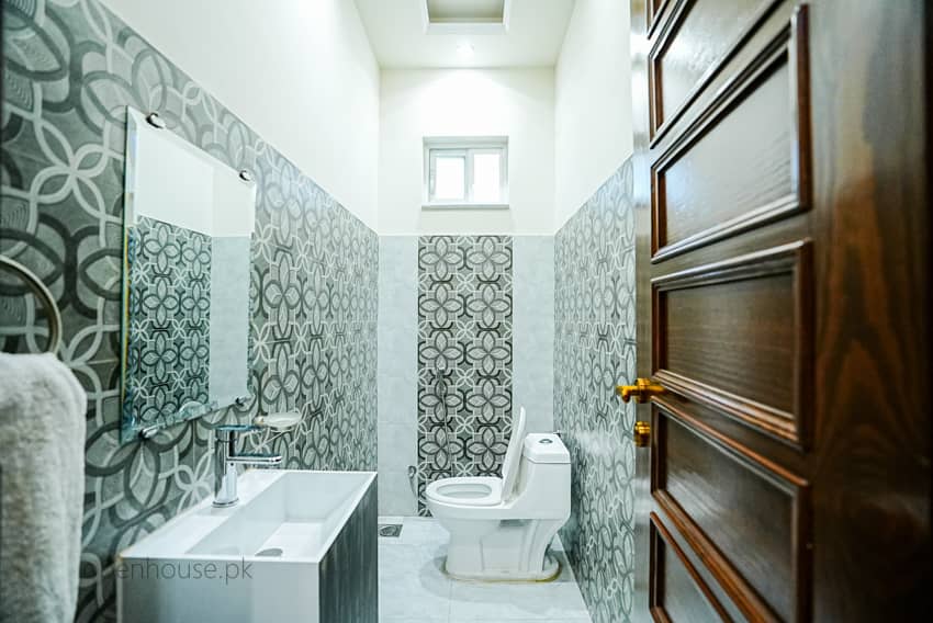 1 Kanal Semi-Furnished with Basement House For sale in DHA Lahore | OH-0017 5