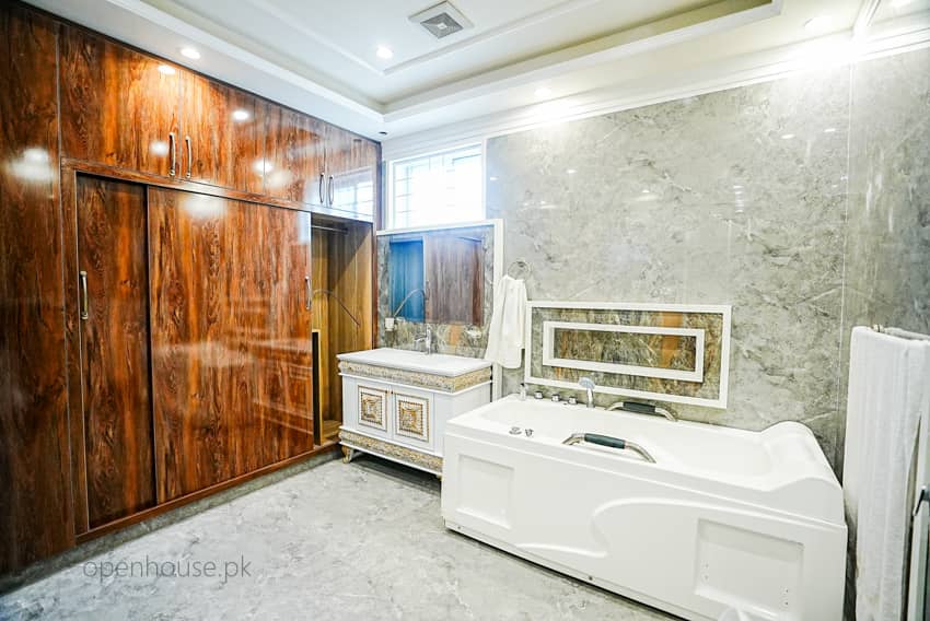 1 Kanal Semi-Furnished with Basement House For sale in DHA Lahore | OH-0017 28