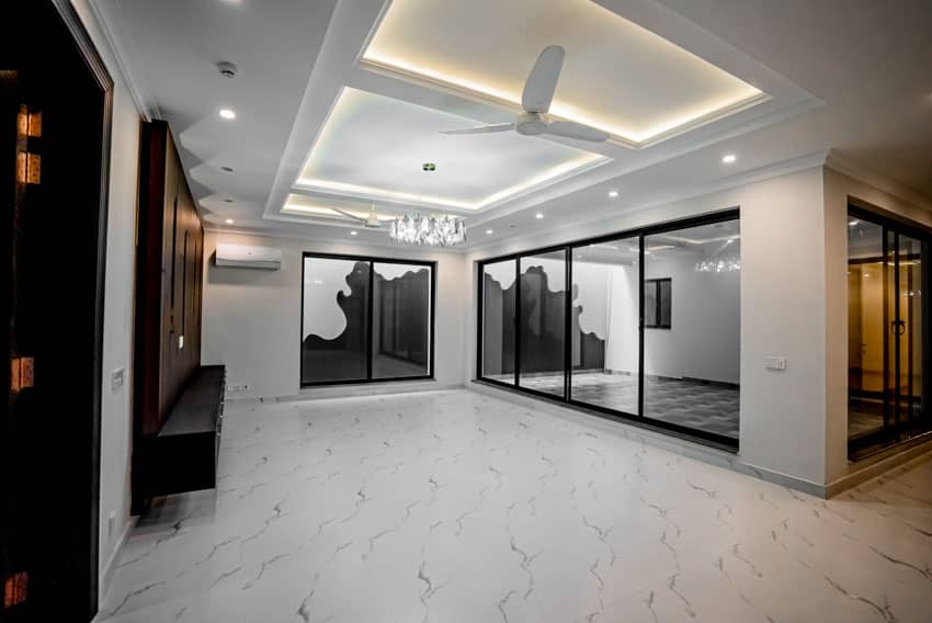 1 Kanal Semi-Furnished with Basement House For sale in DHA Lahore | OH-0018 19