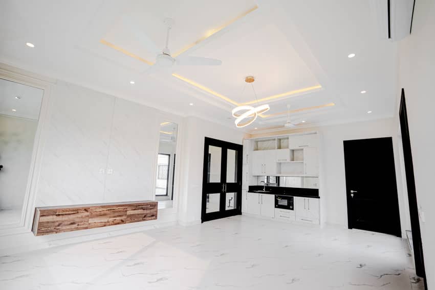 1 Kanal Semi-Furnished with Basement House For sale in DHA Lahore | OH-0018 28