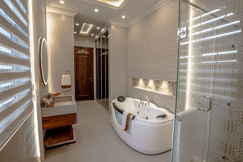 1 Kanal Semi-Furnished House For sale in DHA Lahore | OH-0019 25