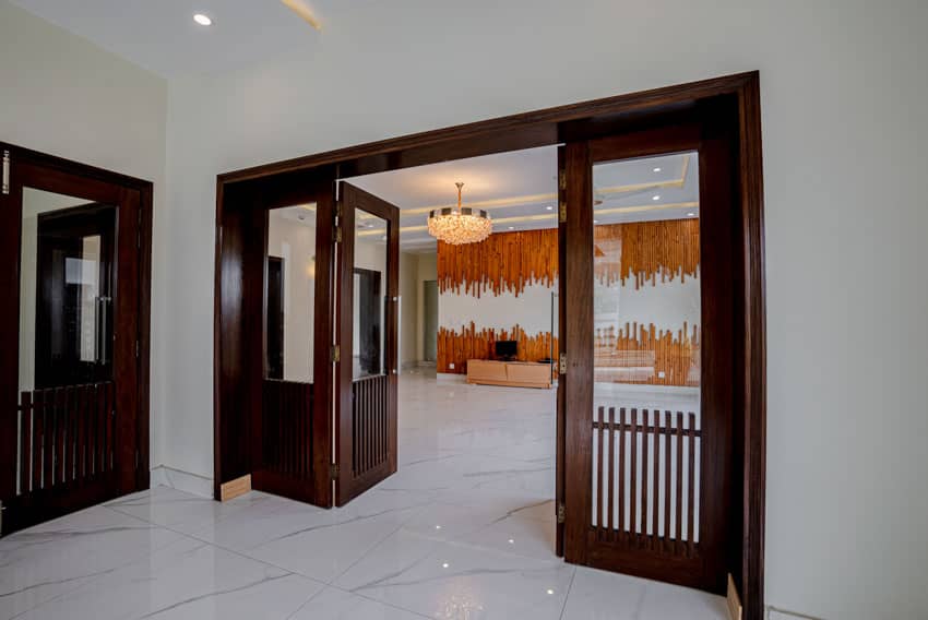 1 Kanal Un-Furnished House with Basement For sale in DHA Lahore | OH-0031 10