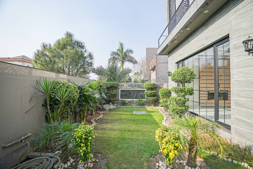 1 Kanal Semi-Furnished House For sale in DHA Lahore | OH-0036 3