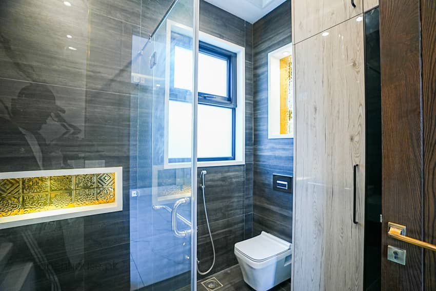 1 Kanal Semi-Furnished House For sale in DHA Lahore | OH-0036 25