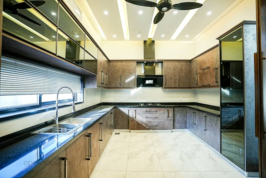 1 Kanal Semi-Furnished House For sale in DHA Lahore | OH-0037 12