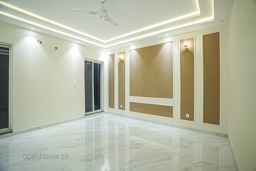 1 Kanal Semi-Furnished House with Basement & Home Cinema For sale in DHA Lahore | OH-0039 29