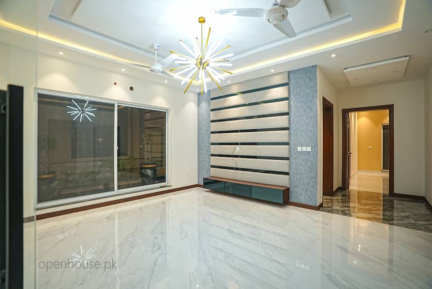 1 Kanal Semi-Furnished House with Basement & Home Cinema For sale in DHA Lahore | OH-0039 31