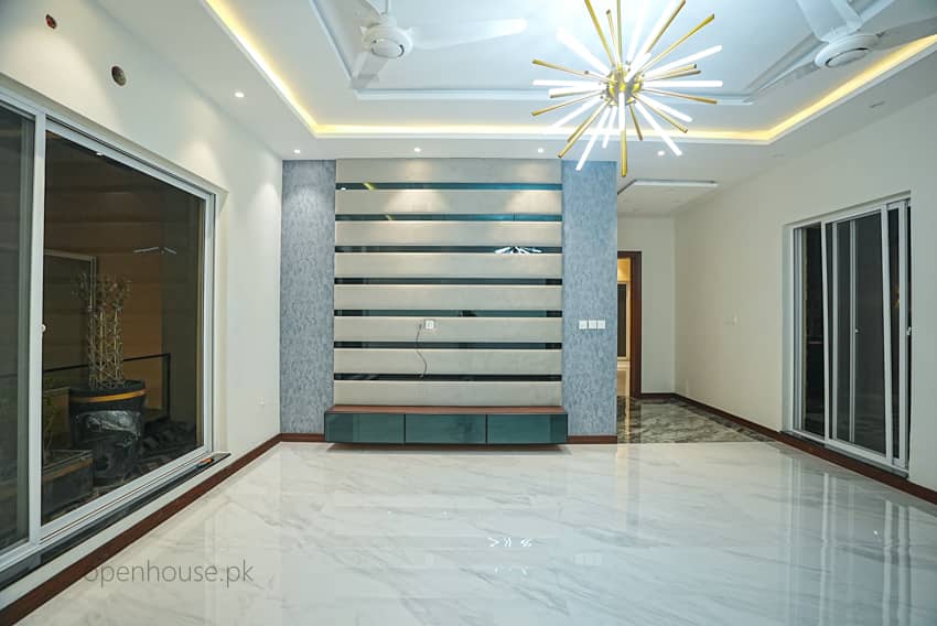 1 Kanal Semi-Furnished House with Basement & Home Cinema For sale in DHA Lahore | OH-0039 32