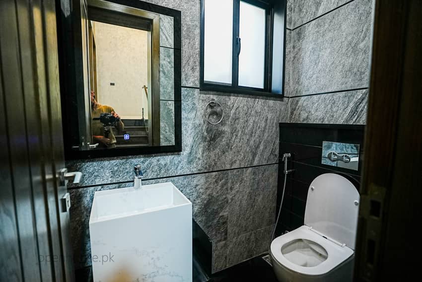 1 Kanal Semi-Furnished House For sale in DHA Lahore | OH-0040 6