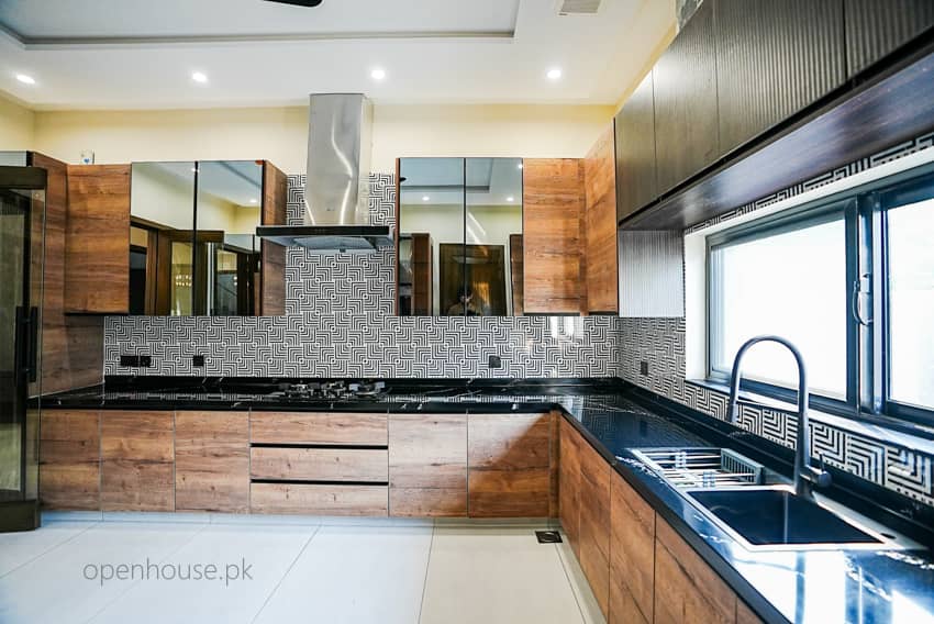 1 Kanal Semi-Furnished House For sale in DHA Lahore | OH-0040 10