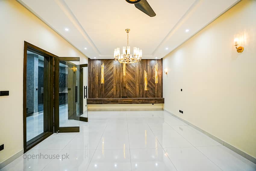 1 Kanal Semi-Furnished House For sale in DHA Lahore | OH-0040 20