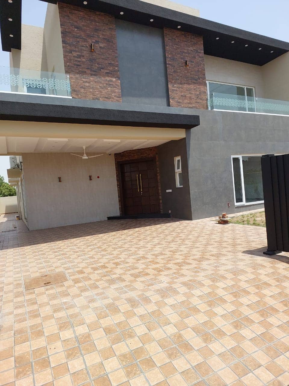 [VERIFIED] Elegant 1 Kanal Semi-Furnished Home for Sale – DHA Phase 7, Lahore 2