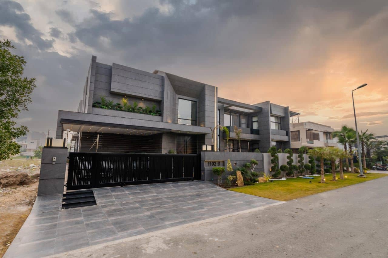 [VERIFIED] Grand 2 Kanal Fully Furnished House – DHA Phase 6, Lahore 2