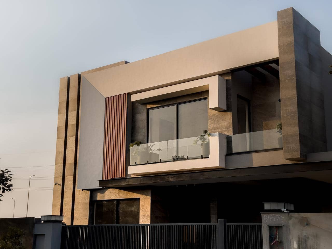 [VERIFIED] 1 Kanal Semi-Furnished Home with Waterfall & Electric Appliances – DHA Phase 7, Lahore 1