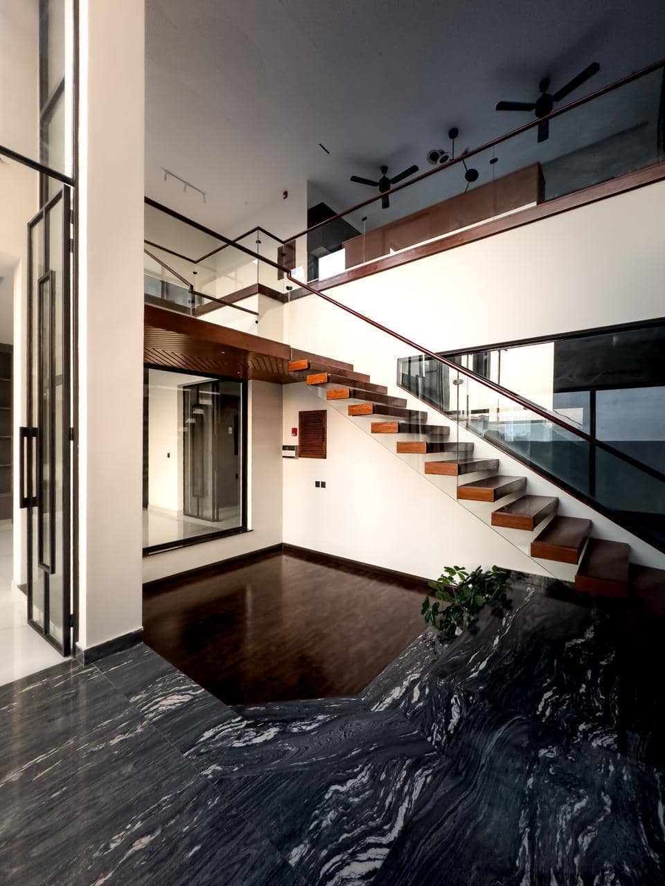 [VERIFIED] 1 Kanal Semi-Furnished Home with Waterfall & Electric Appliances – DHA Phase 7, Lahore 18