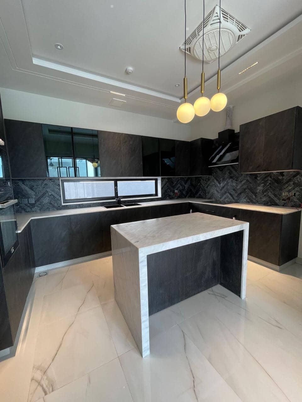 [VERIFIED] 1 Kanal Semi-Furnished Home with Waterfall & Electric Appliances – DHA Phase 7, Lahore 19