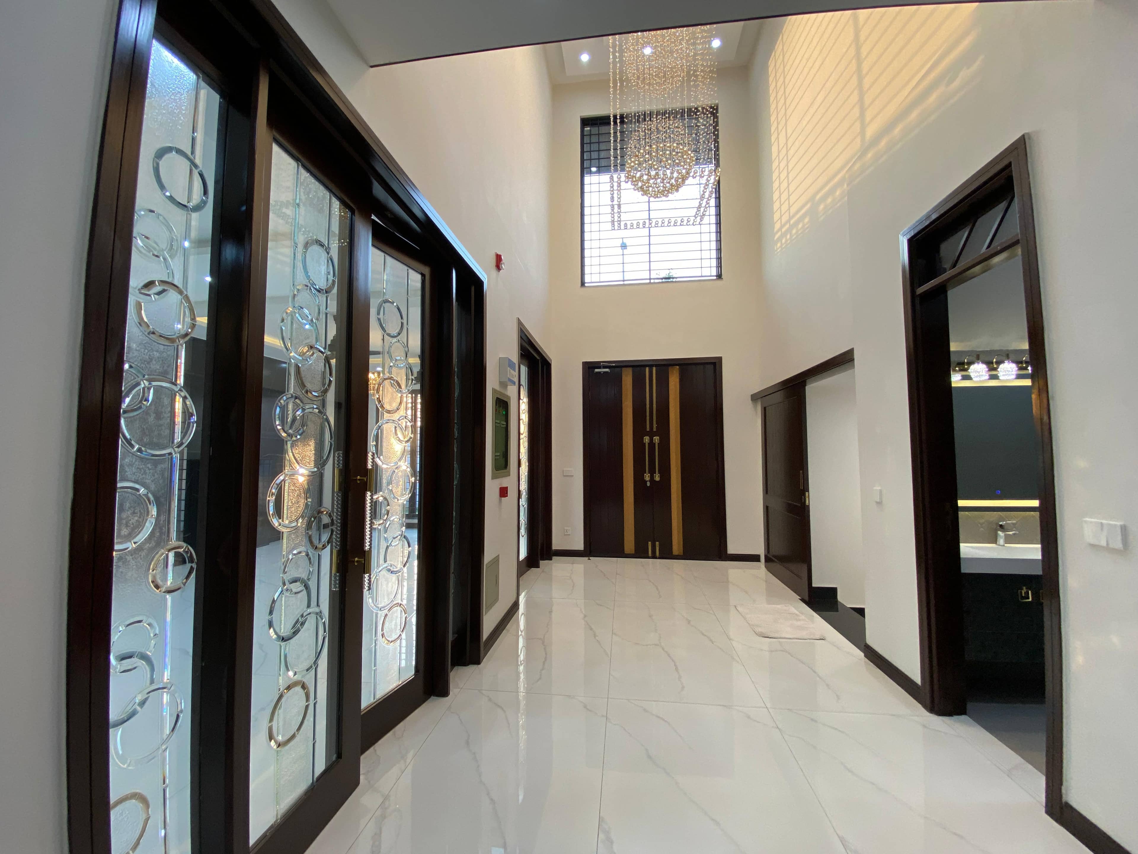 [VERIFIED] Spacious 1 Kanal Semi-Furnished Home – DHA Phase 7, Lahore 9