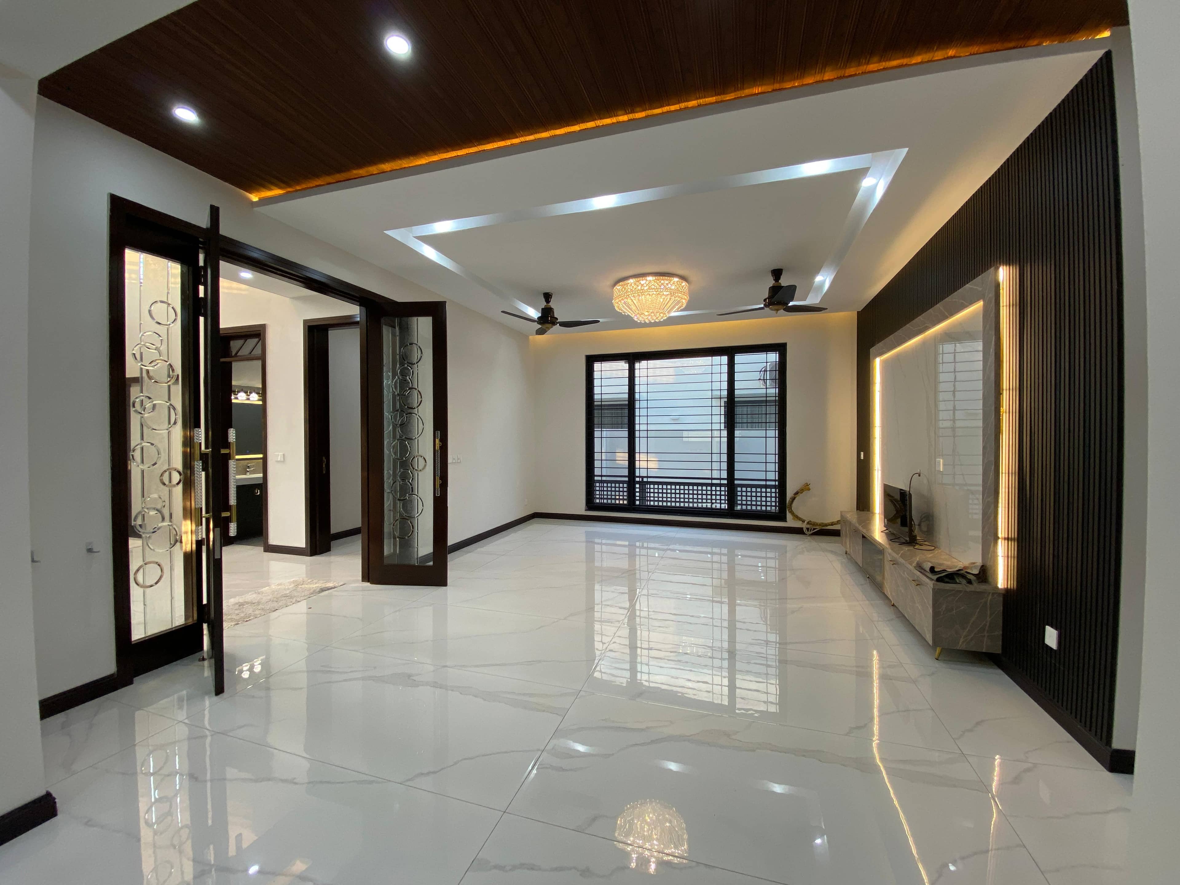 [VERIFIED] Spacious 1 Kanal Semi-Furnished Home – DHA Phase 7, Lahore 17