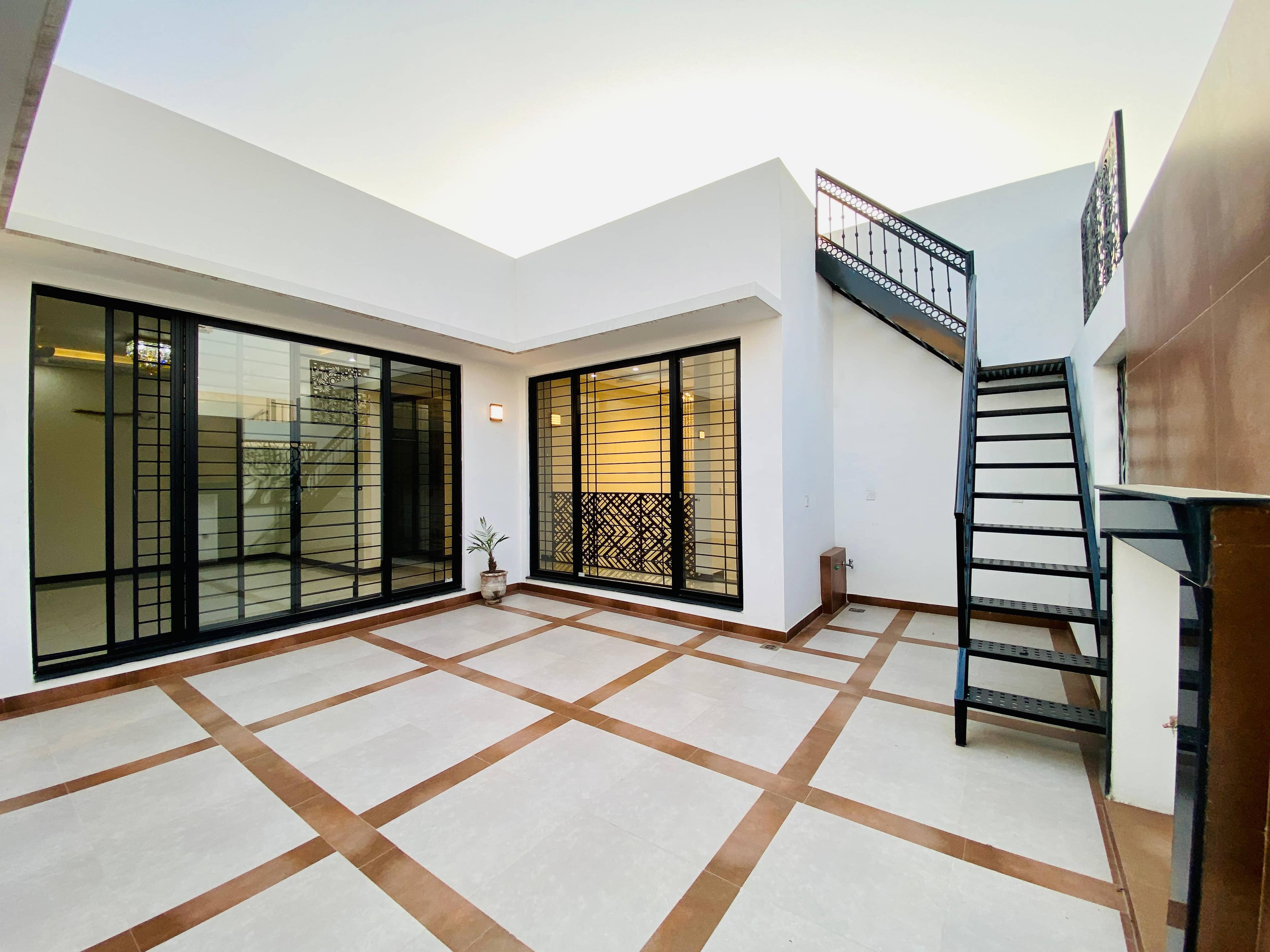 [VERIFIED] Spacious 1 Kanal Semi-Furnished Home – DHA Phase 7, Lahore 34