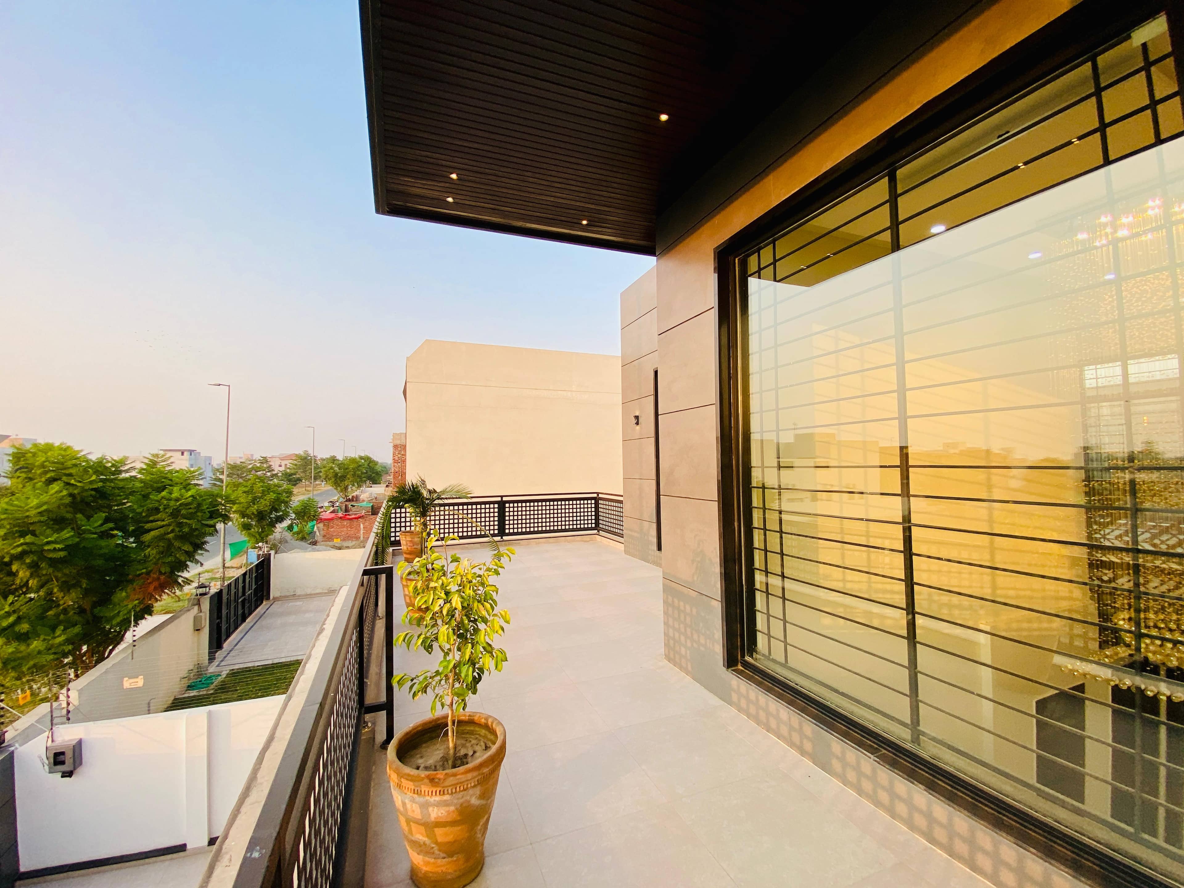 [VERIFIED] Spacious 1 Kanal Semi-Furnished Home – DHA Phase 7, Lahore 44