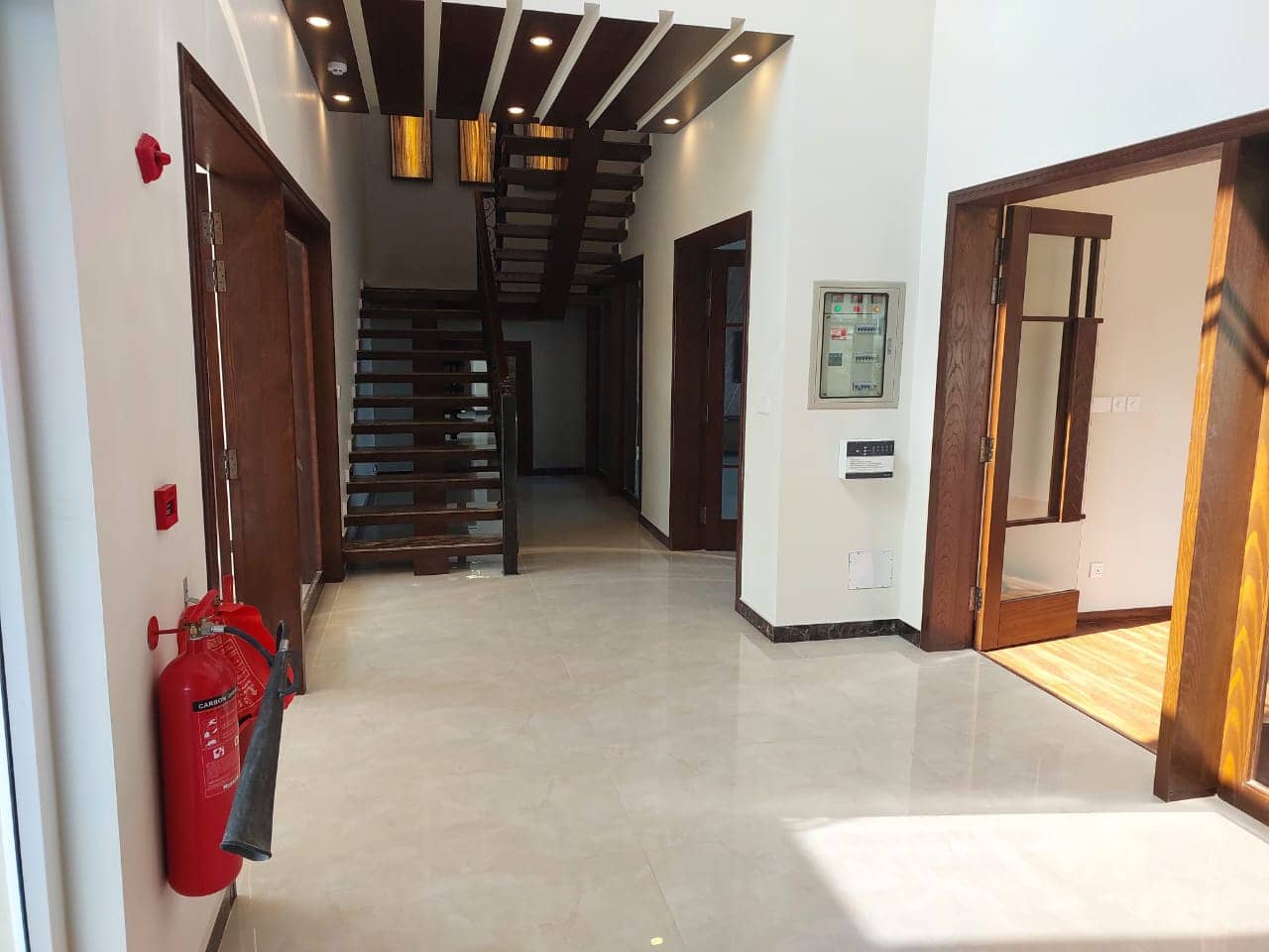 [VERIFIED] 1 Kanal Semi-Furnished Modern Home – DHA Phase 7, Lahore 5