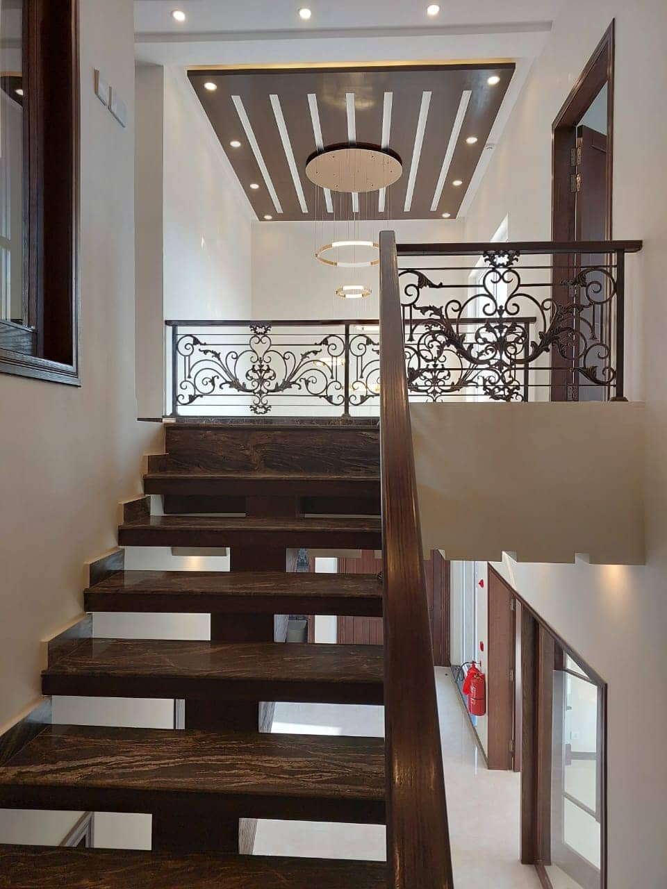 [VERIFIED] 1 Kanal Semi-Furnished Modern Home – DHA Phase 7, Lahore 27