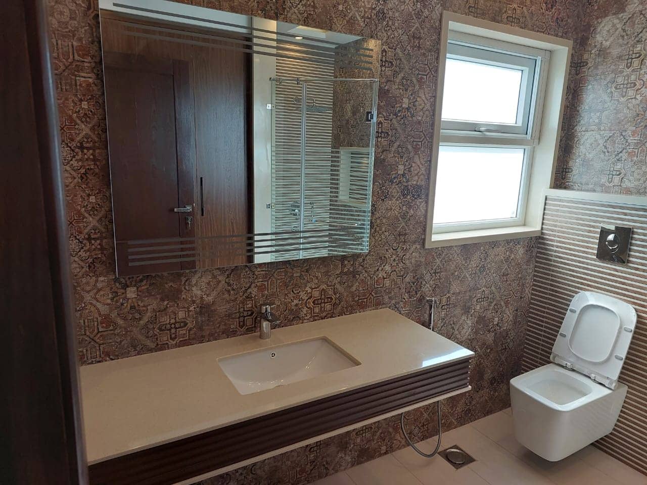 [VERIFIED] 1 Kanal Semi-Furnished Modern Home – DHA Phase 7, Lahore 31