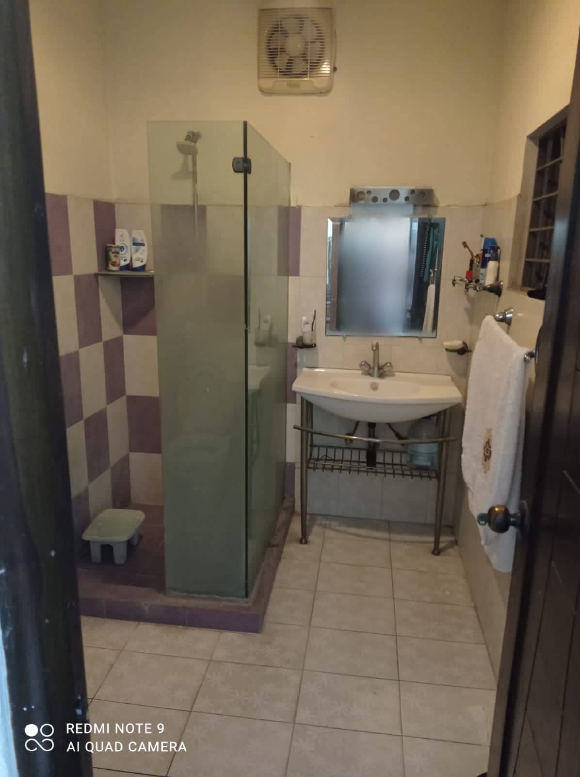 7 Marla Used House for Sale in DHA Phase 4 Lahore 5