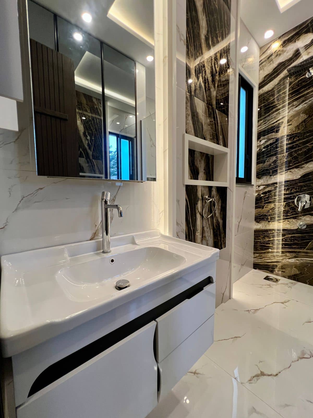 5 Marla Brand New House for Sale in DHA Phase 9 Lahore 23