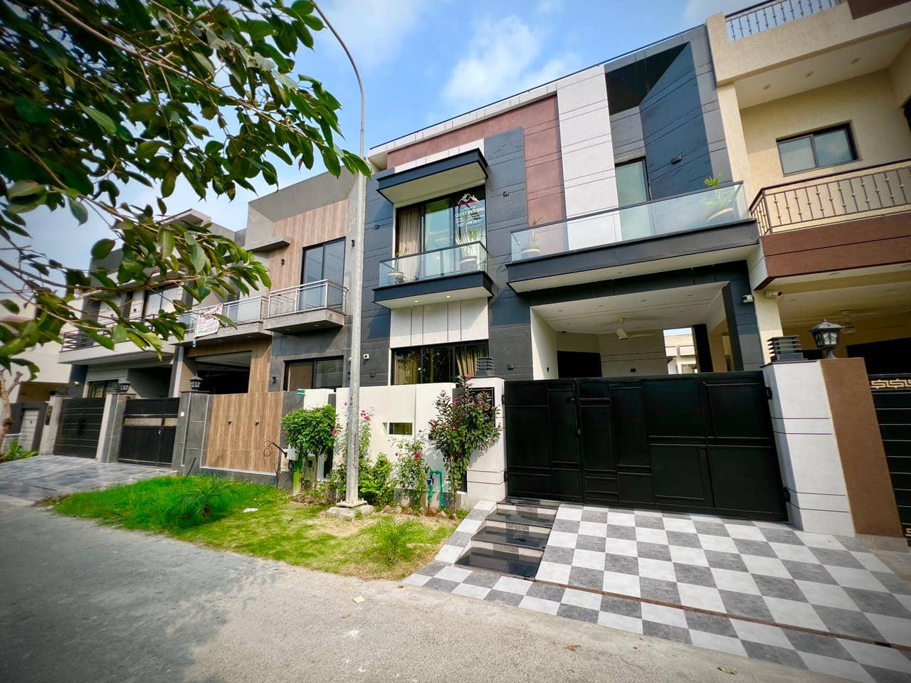 5 Marla Brand New House for Sale in DHA Phase 9 Lahore 6