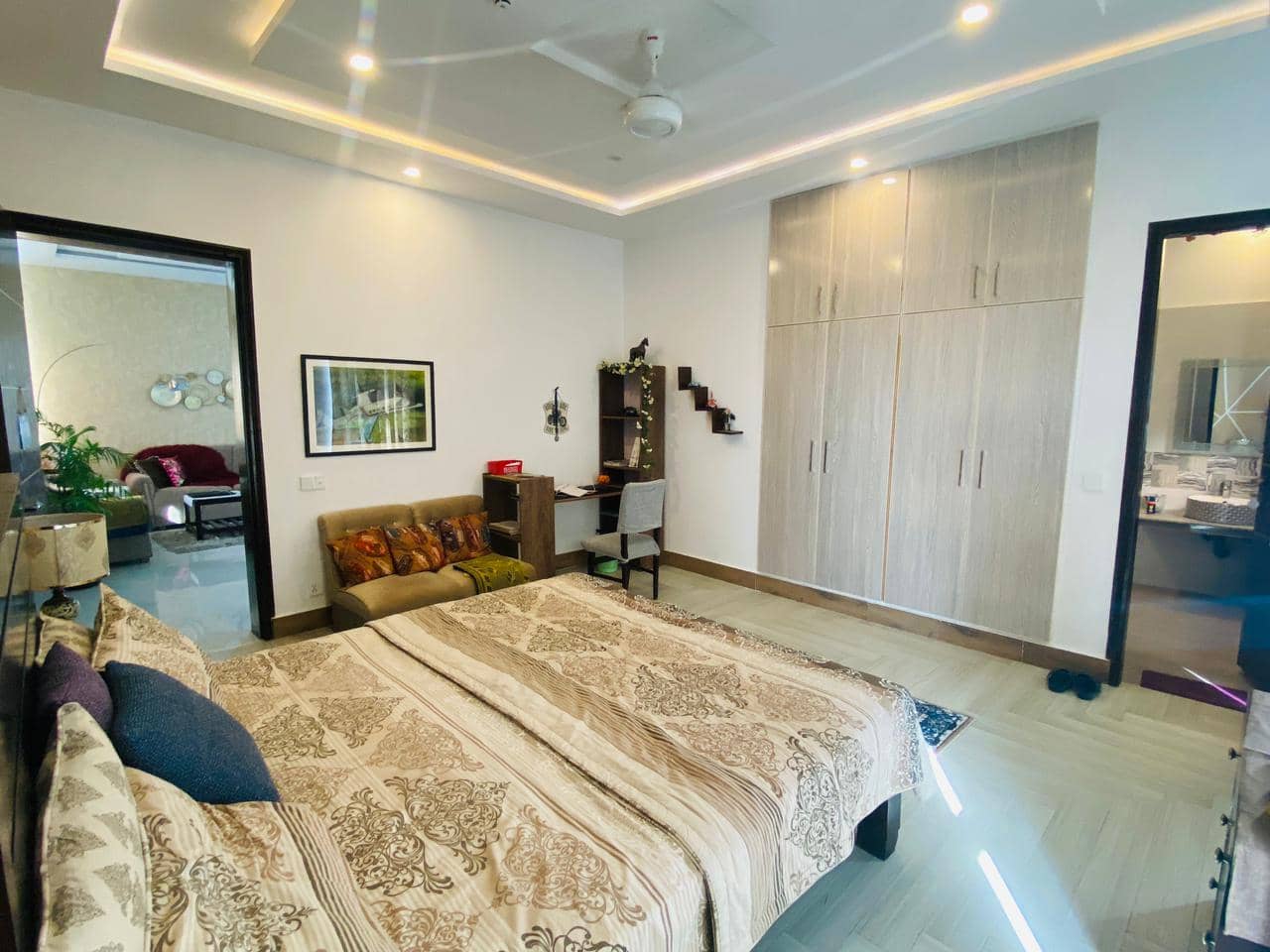 20 Marla Used House for Sale in DHA Phase 8 Lahore – 2 Side Open with Basement 20