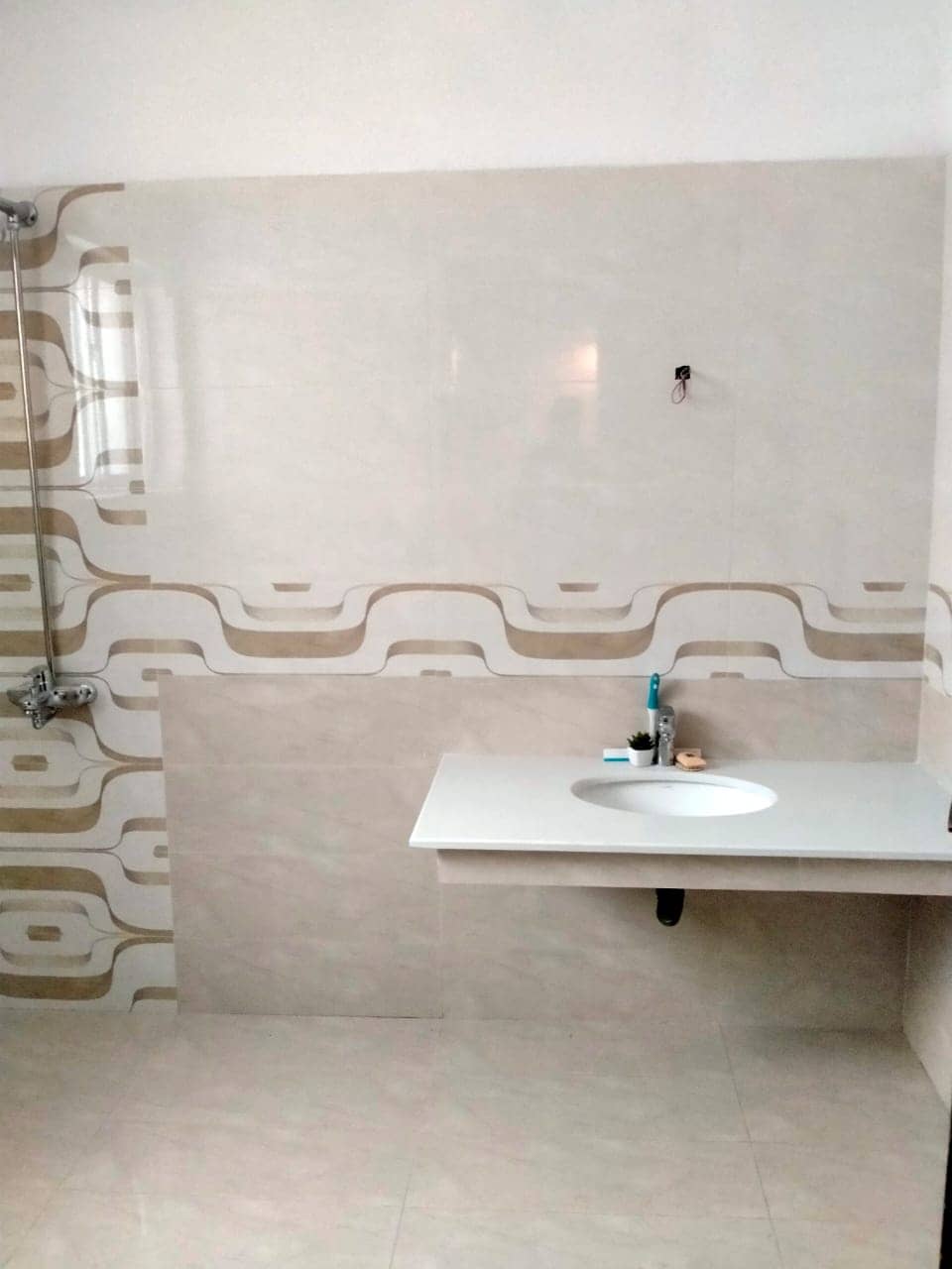 20 Marla Used House for Sale in DHA Phase 8 Lahore – 2 Side Open with Basement 46