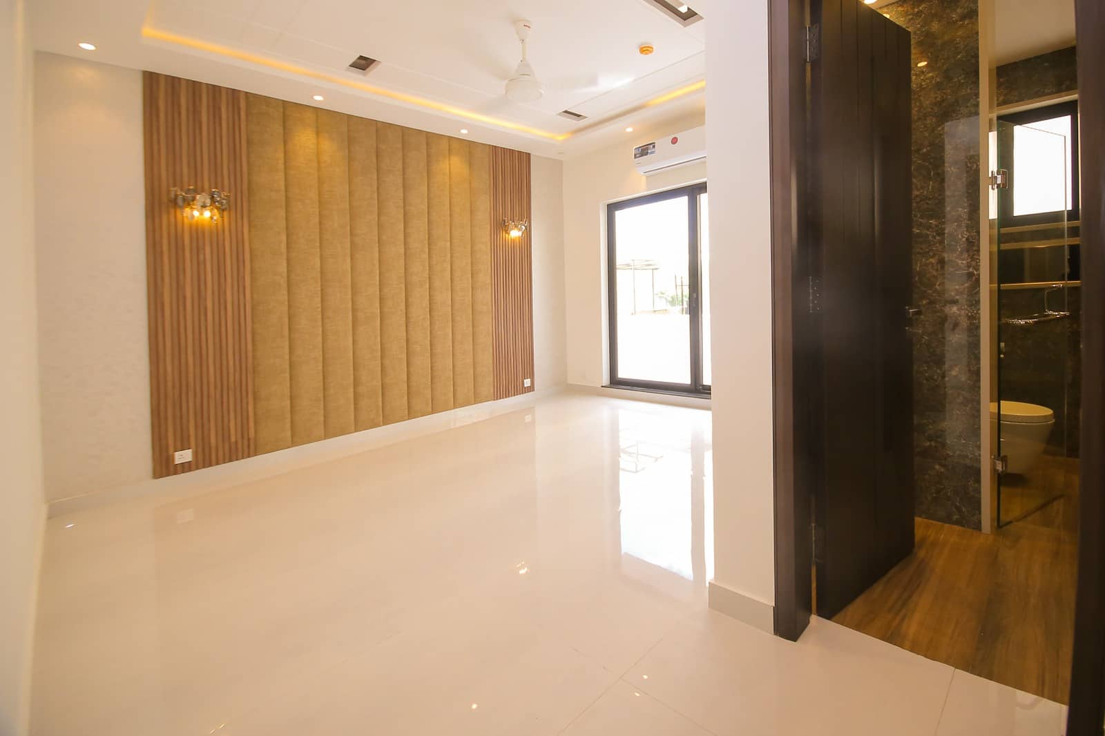 10 Marla Brand New House for Sale in DHA Phase 5 Lahore – Full Basement & 5 Bedroom 11