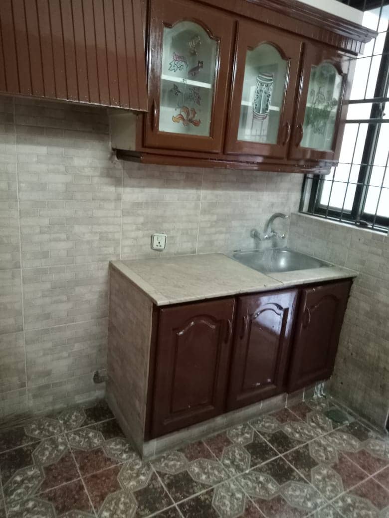 20 Marla Used House for Sale in DHA Phase 4 Lahore 7