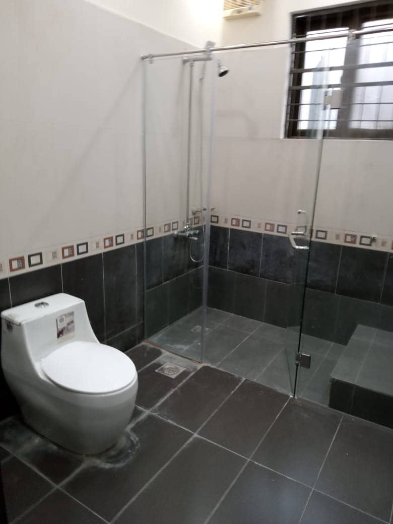 20 Marla Used House for Sale in DHA Phase 4 Lahore 17