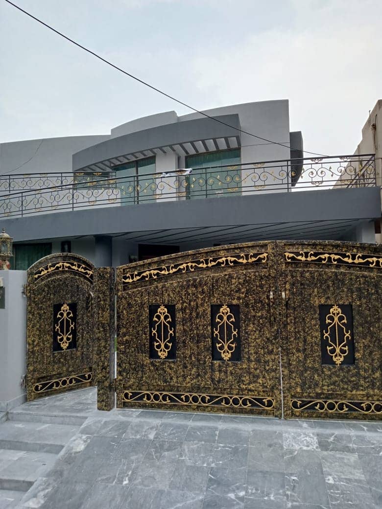 20 Marla Used House for Sale in DHA Phase 4 Lahore 1