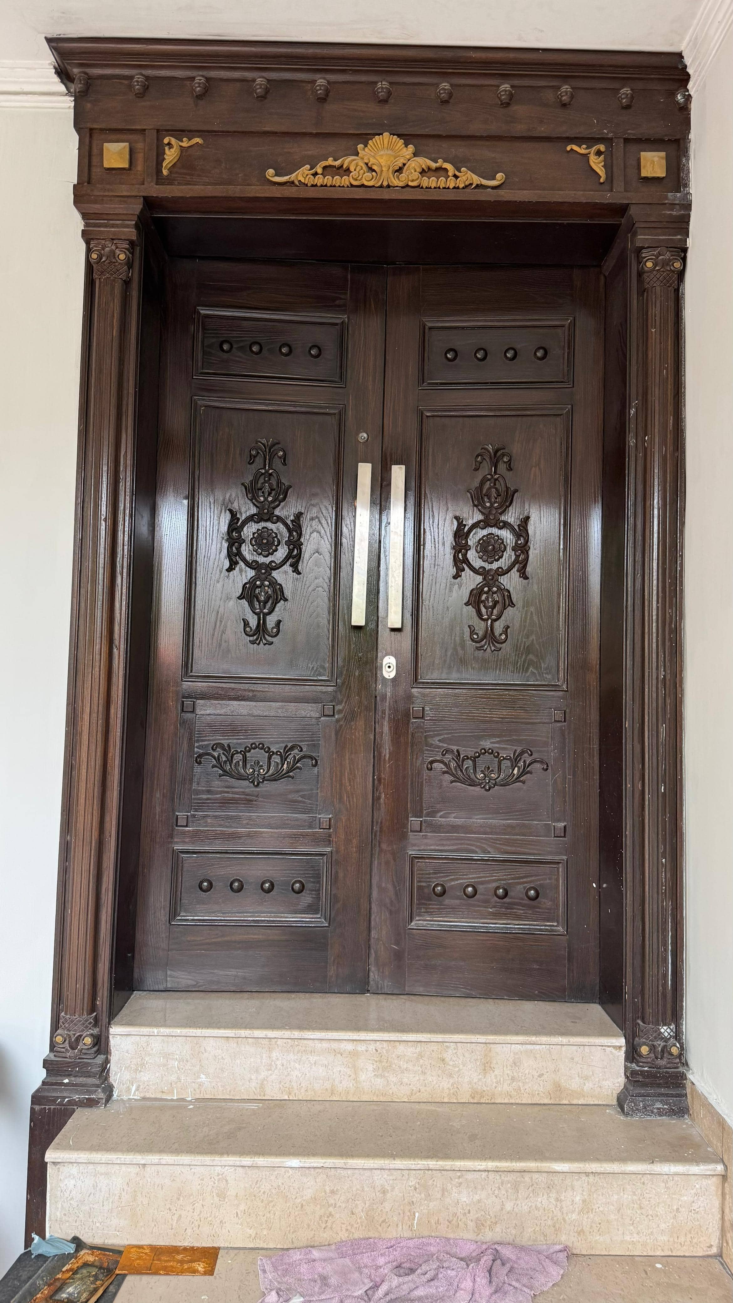 10 Marla Old House with Basement for Sale in DHA Phase 5 Lahore 2