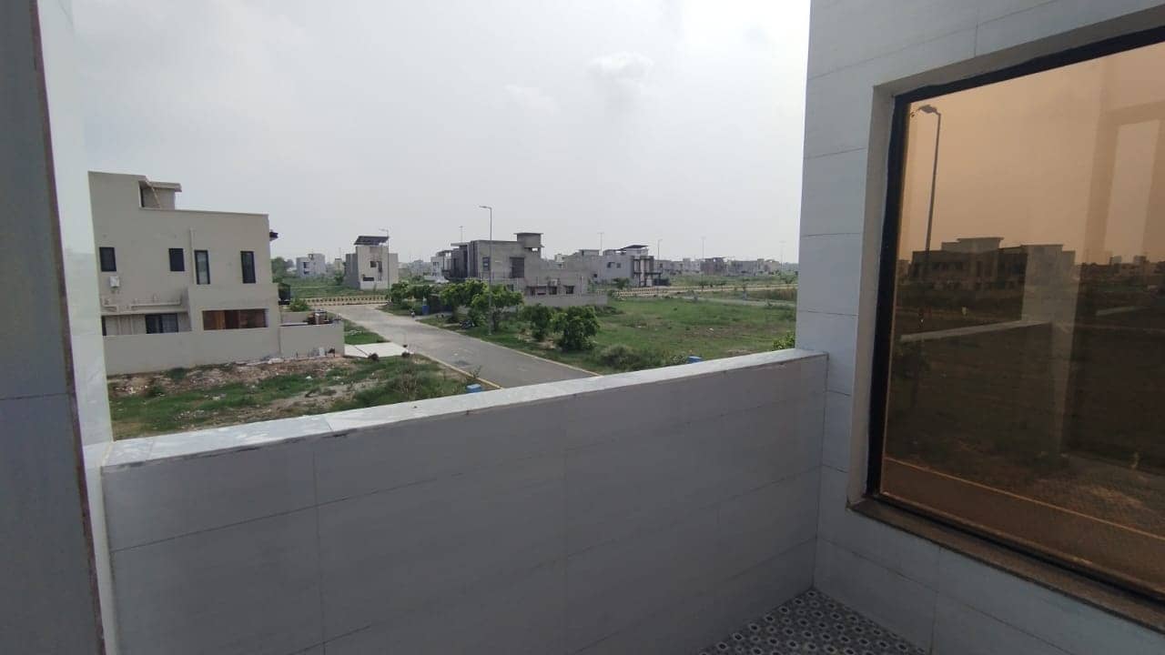10 Marla Brand New House for Sale in DHA Phase 7 Lahore 6