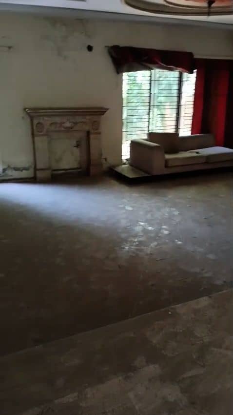 20 Marla used house is available for sale in DHA Phase 3 6