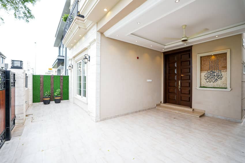 8 Marla Semi-Furnished House For sale in DHA Lahore | OH-0003 4