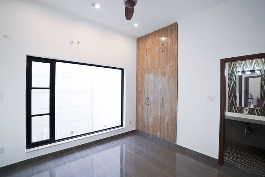 8 Marla Un-Furnished House For sale in DHA Lahore | OH-0004 17