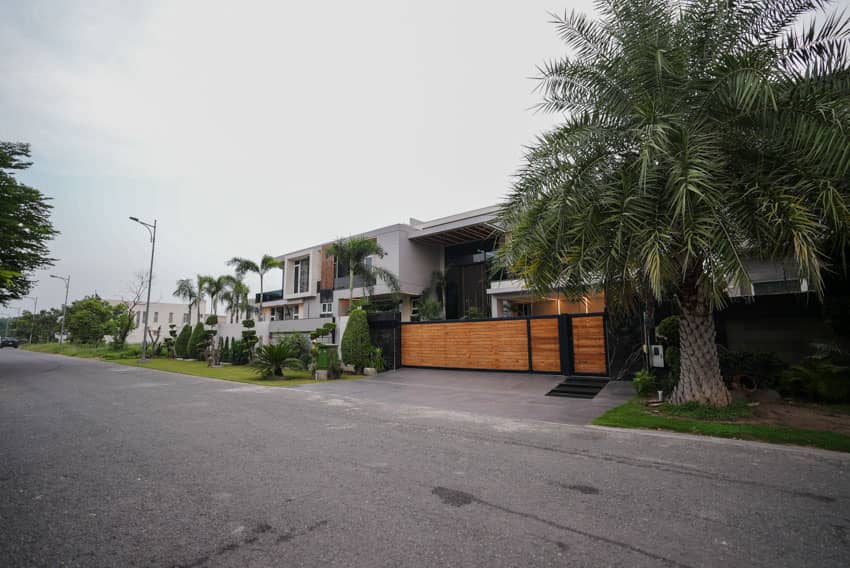 2 Kanal Furnished House with Swimming Pool For sale in DHA Lahore | OH-0020 3