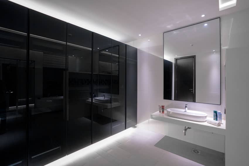 2 Kanal Furnished House with Swimming Pool For sale in DHA Lahore | OH-0020 33