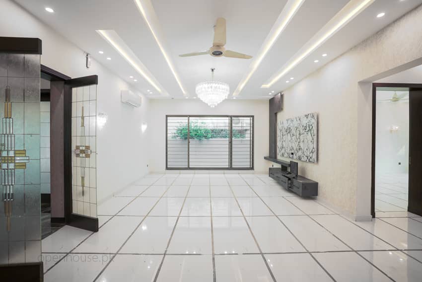 1 Kanal Un-Furnished House For sale in DHA Lahore | OH-0023 6